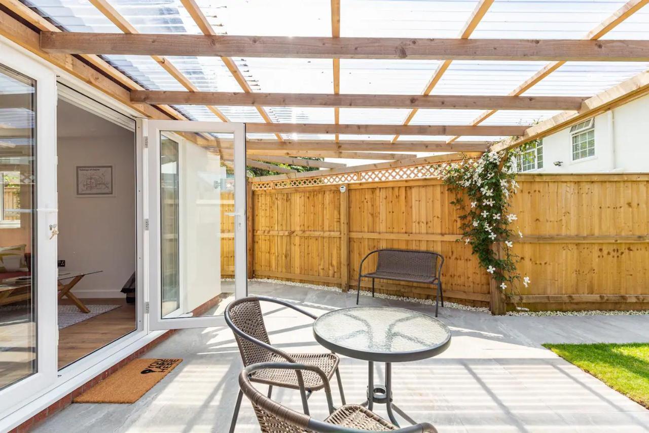 Charming Chester Studio With Private Garden & Free Parking エクステリア 写真