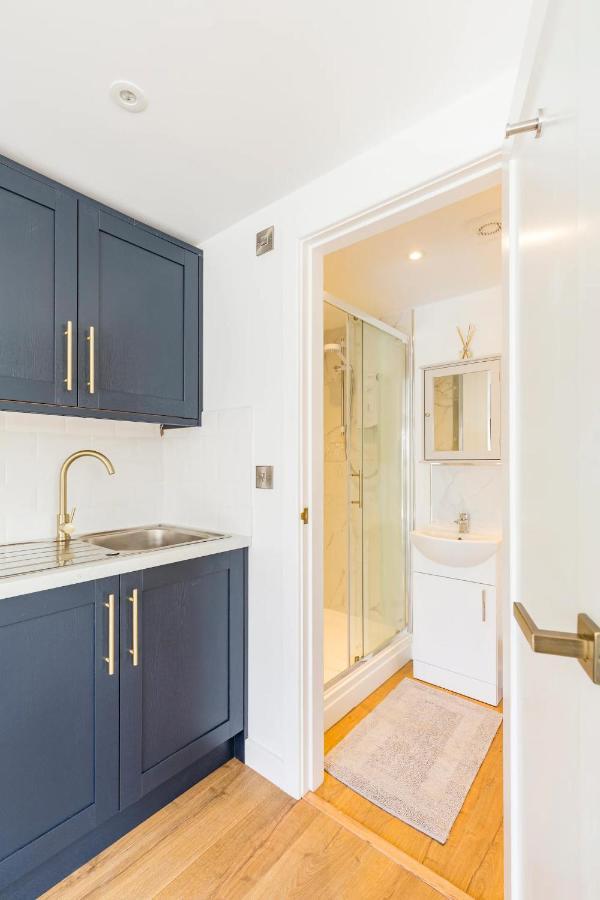 Charming Chester Studio With Private Garden & Free Parking エクステリア 写真